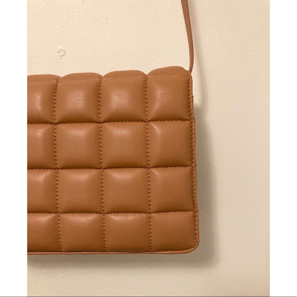 Quilted shoulder crossbody handbag